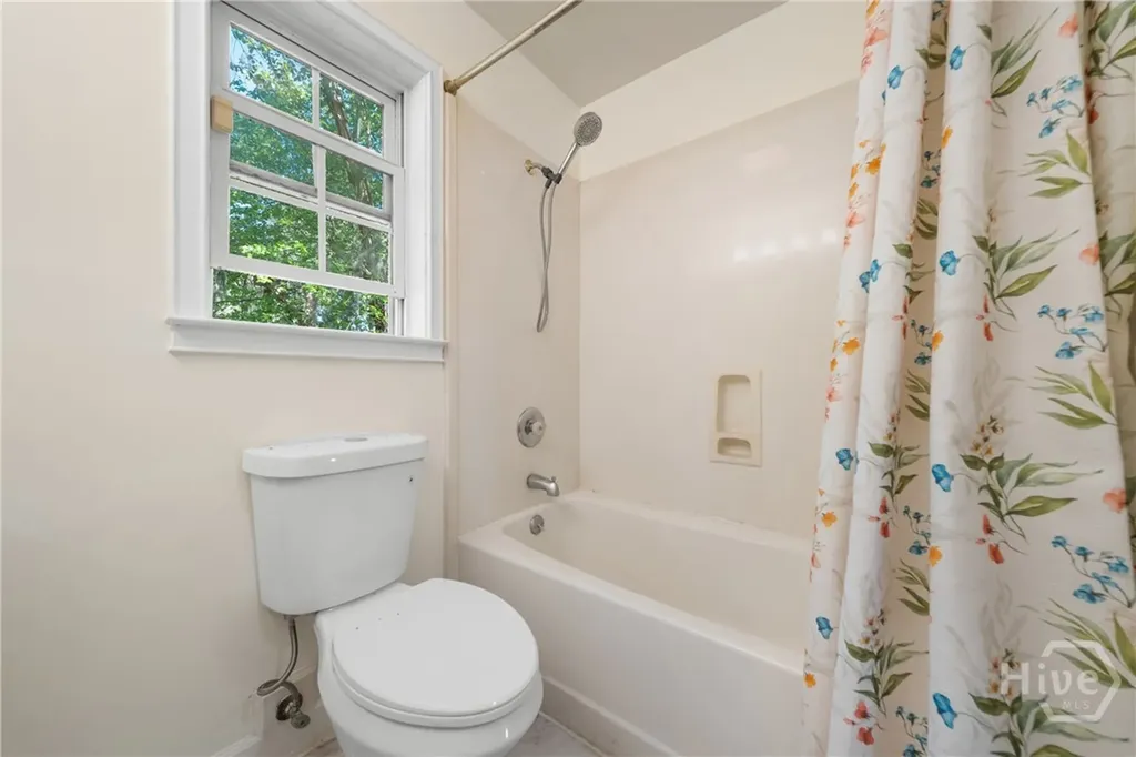 8609 Gohler Avenue Savannah GA 31406