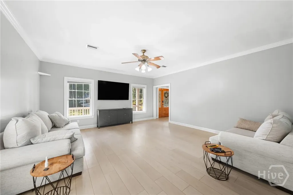 8609 Gohler Avenue Savannah GA 31406