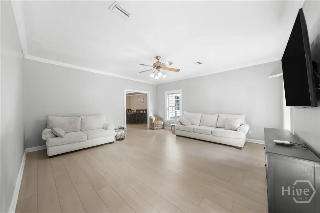 8609 Gohler Avenue Savannah GA 31406