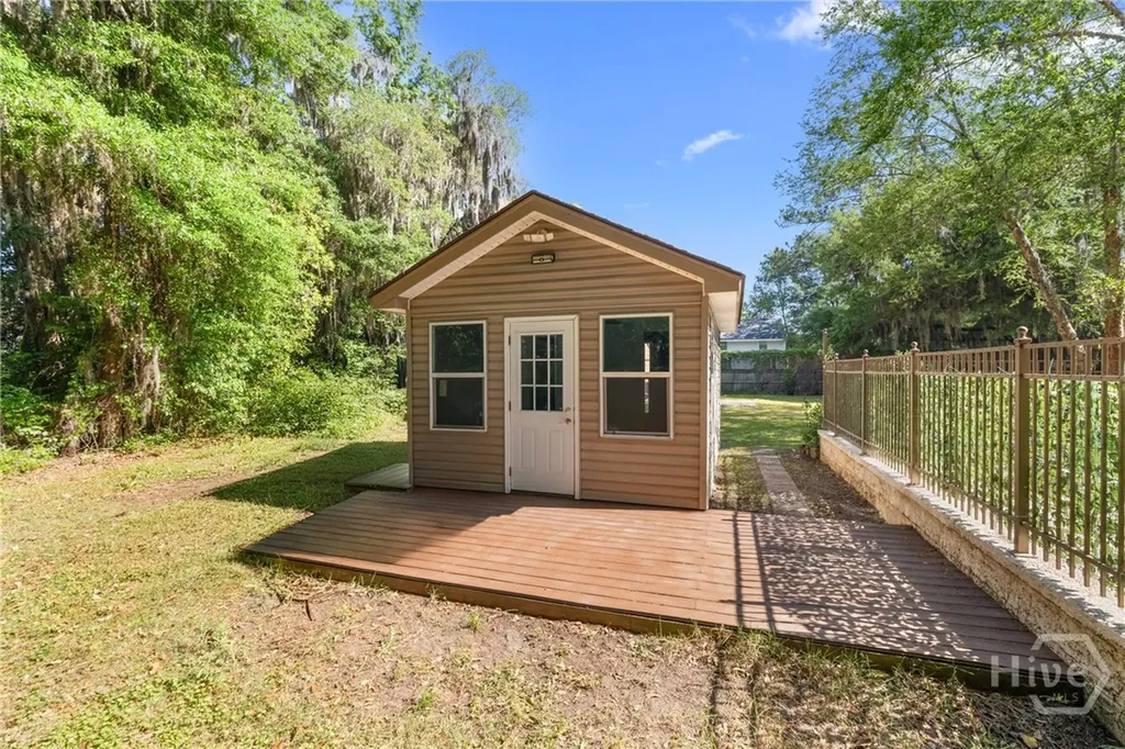 8609 Gohler Avenue Savannah GA 31406