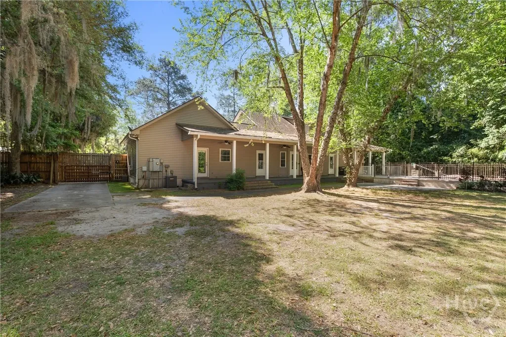 8609 Gohler Avenue Savannah GA 31406