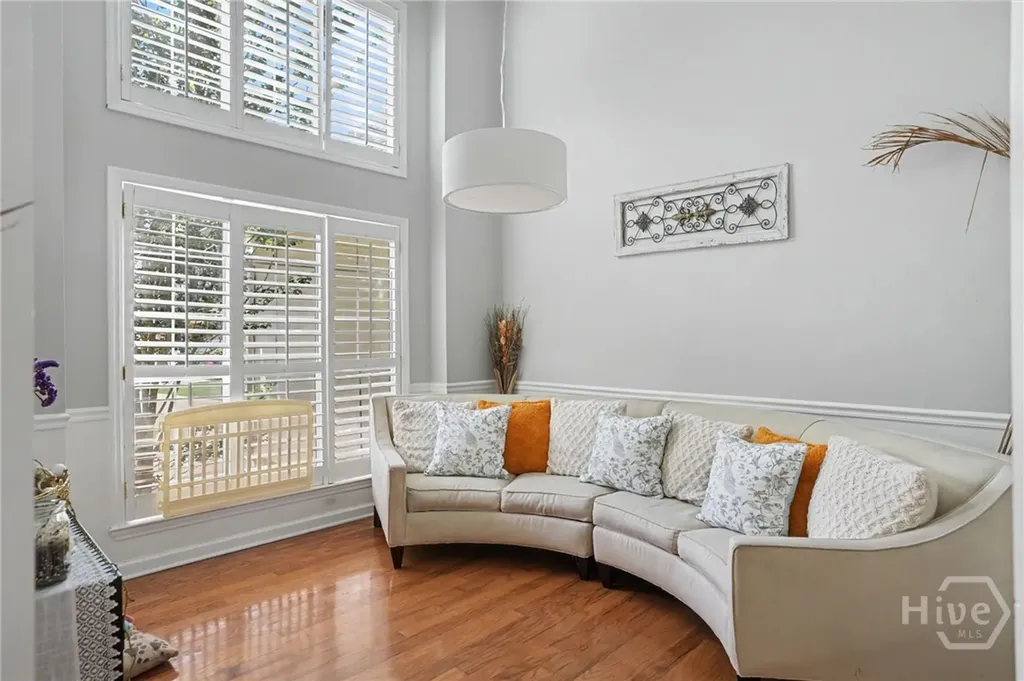 3 Settlers Point Savannah GA 31406