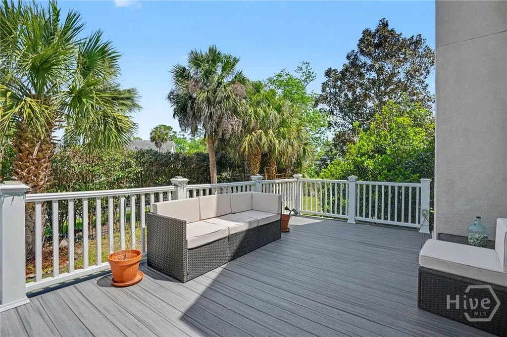 3 Settlers Point Savannah GA 31406