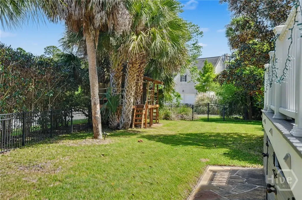 3 Settlers Point Savannah GA 31406