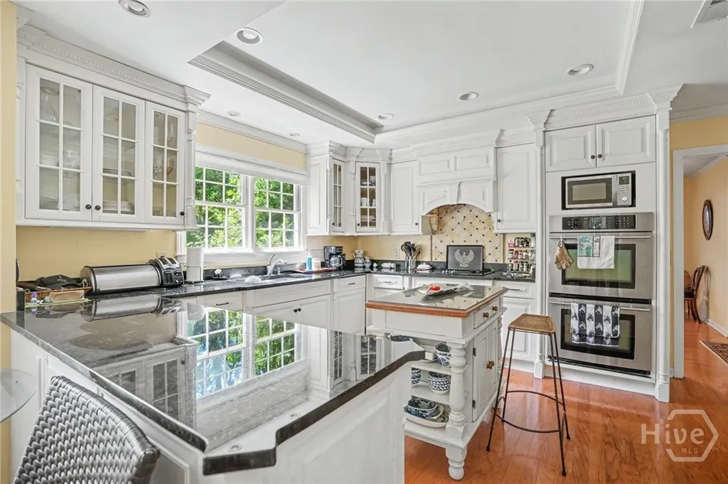 1 Treutlen Lane Savannah GA 31411