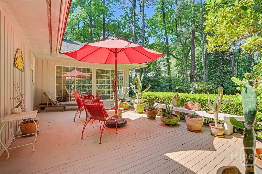 1 Treutlen Lane Savannah GA 31411