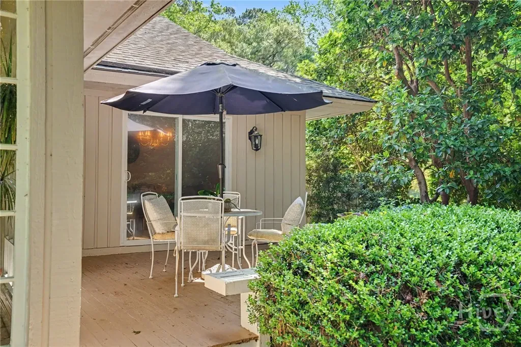 1 Treutlen Lane Savannah GA 31411