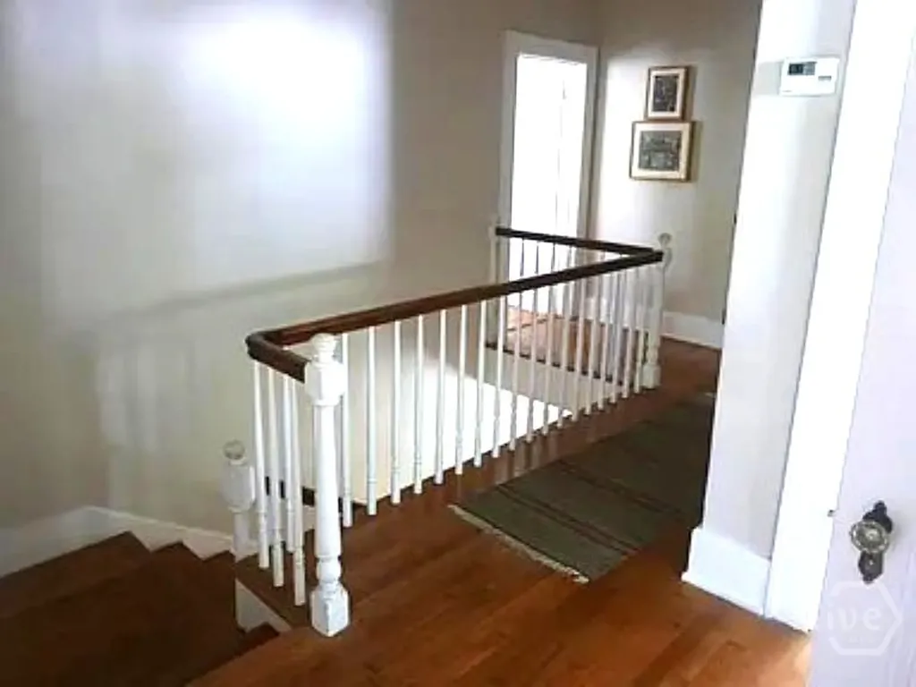 18 E 45th Street Savannah GA 31405
