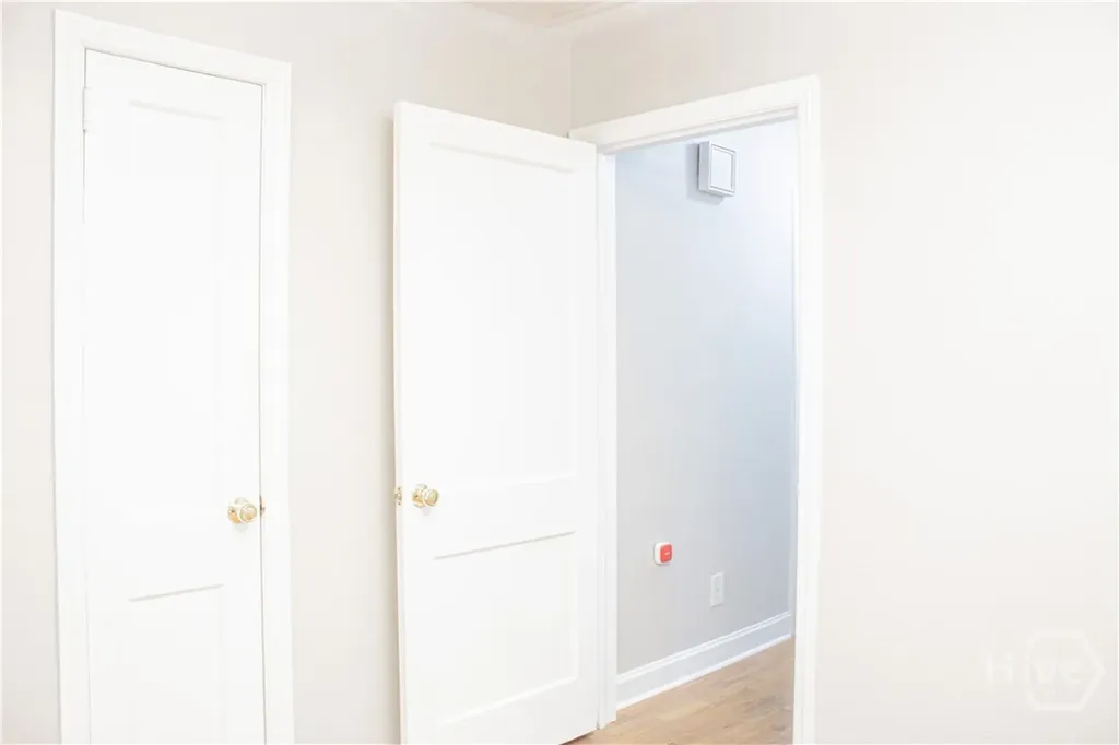 135 E Derenne Avenue Savannah GA 31405