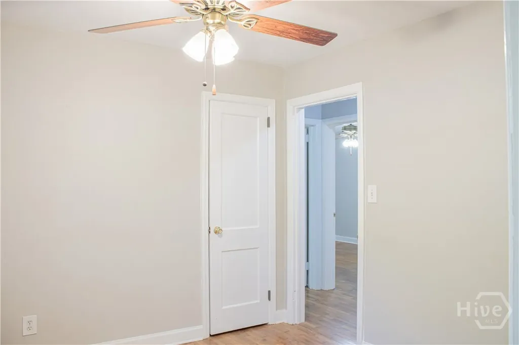 135 E Derenne Avenue Savannah GA 31405