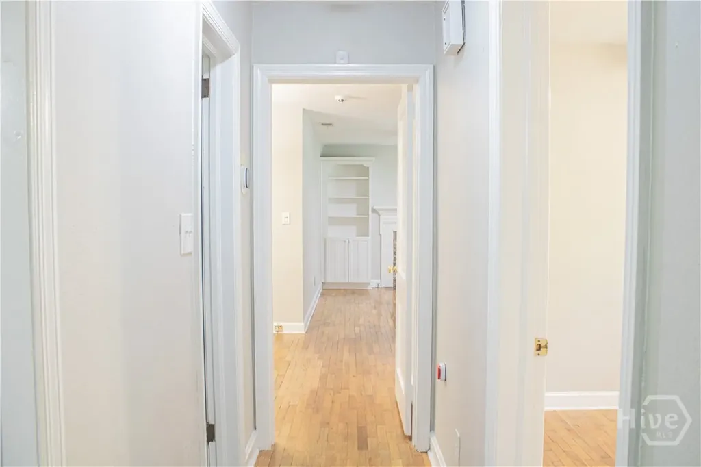 135 E Derenne Avenue Savannah GA 31405