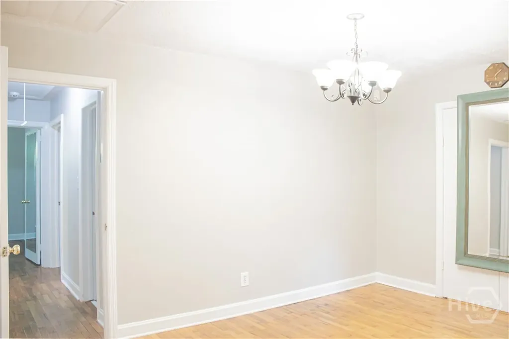135 E Derenne Avenue Savannah GA 31405