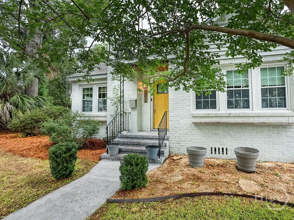 1216 E 40th Street Savannah GA 31404