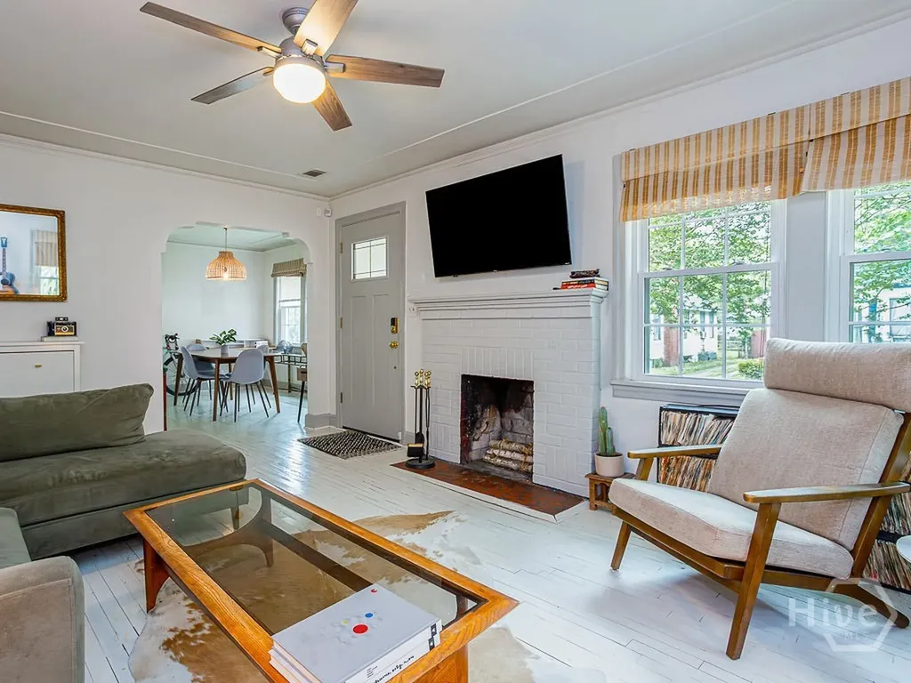 1216 E 40th Street Savannah GA 31404