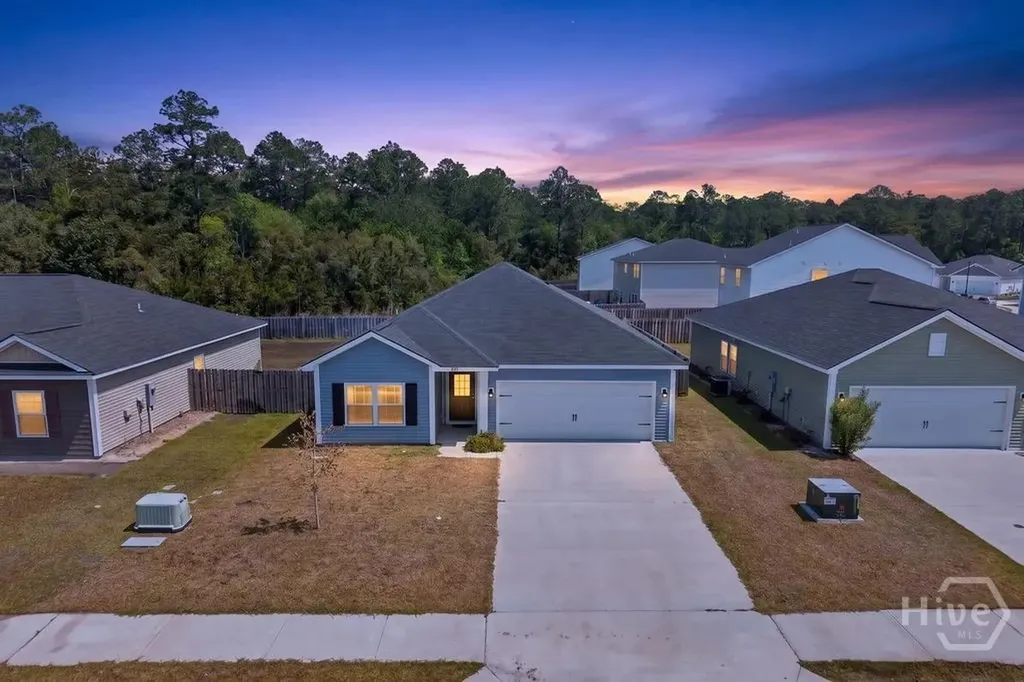 221 Joann Lewis Lane Hinesville GA 31313