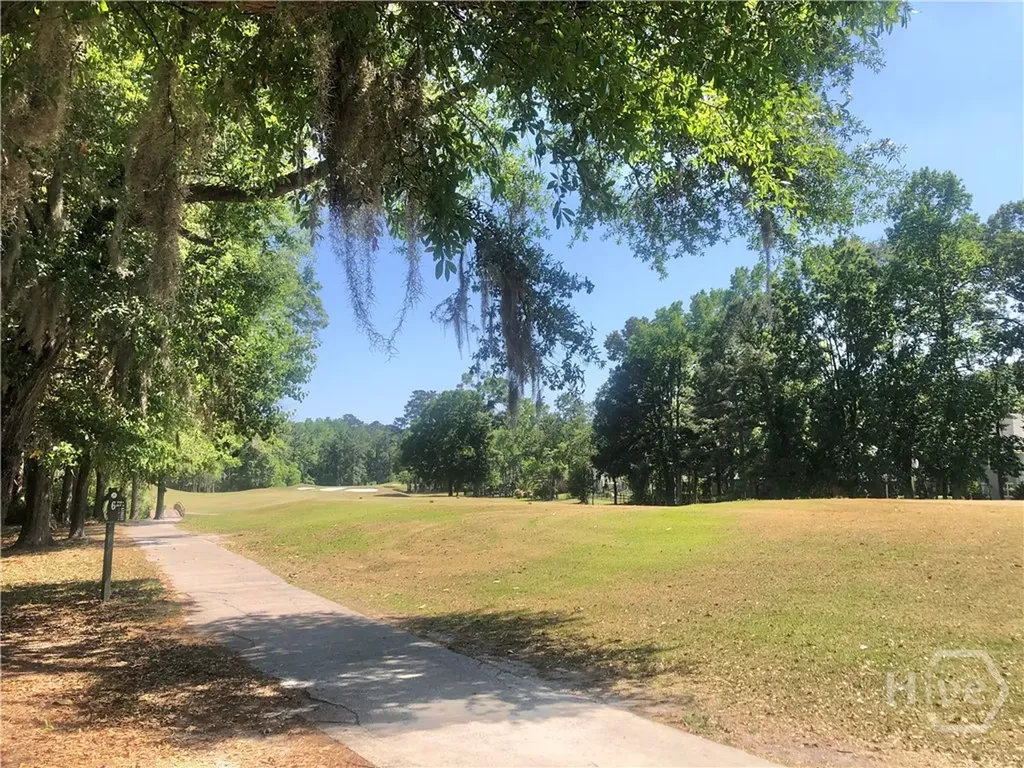 4 Laurel Oak Court Savannah GA 31405