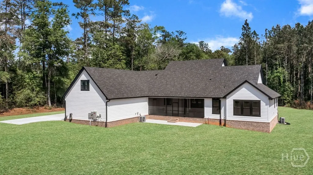 323 J Bird Lane Statesboro GA 30461
