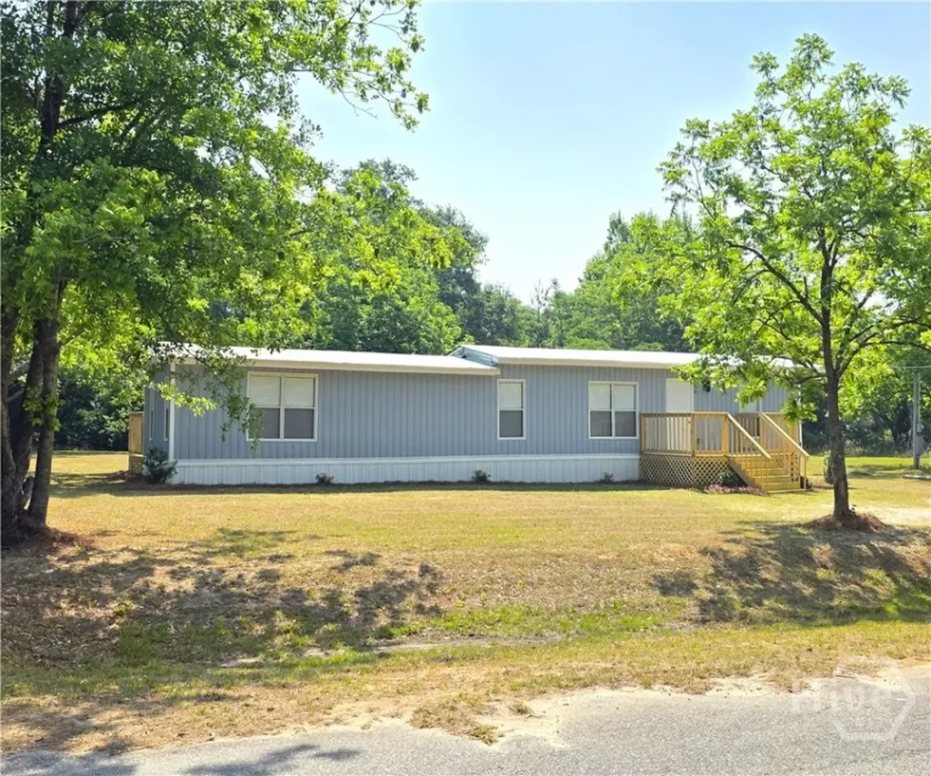 956 Donaldson Street Metter GA 30439