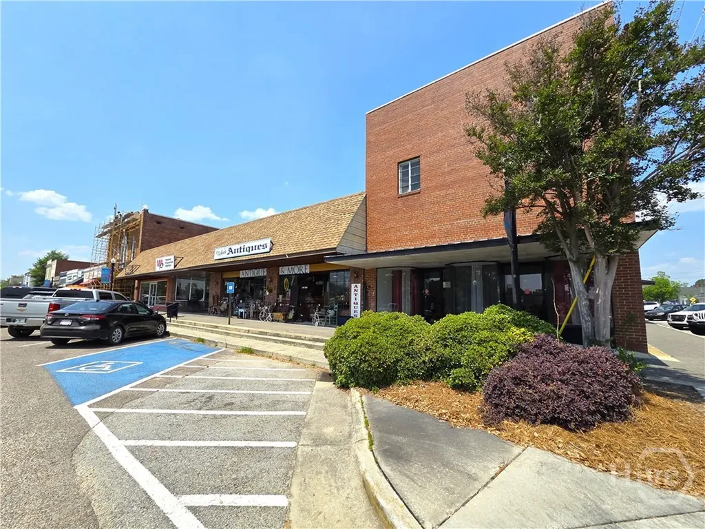 956 Donaldson Street Metter GA 30439
