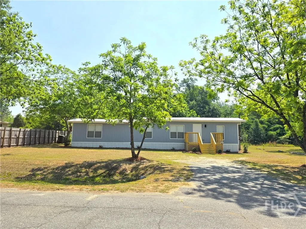 956 Donaldson Street Metter GA 30439
