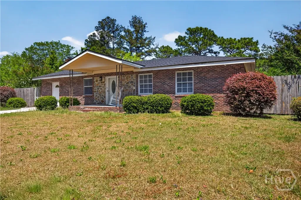 113 Elm Street Claxton GA 30414