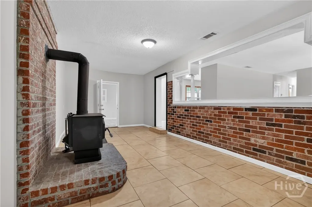 113 Elm Street Claxton GA 30414