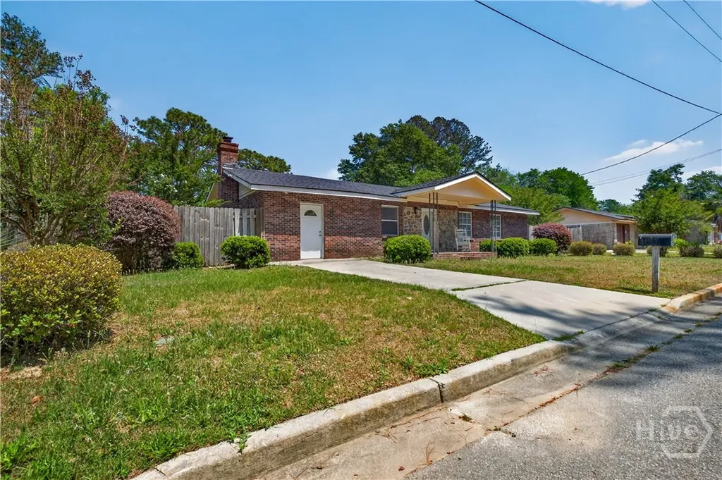 113 Elm Street Claxton GA 30414