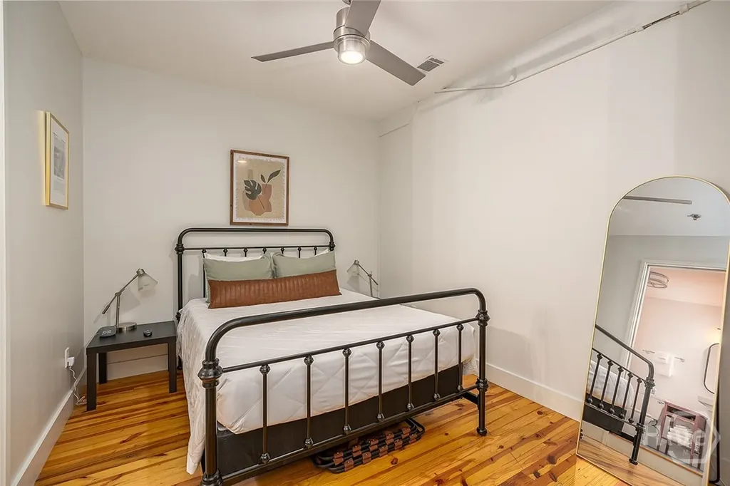 310 W Broughton Street Savannah GA 31401