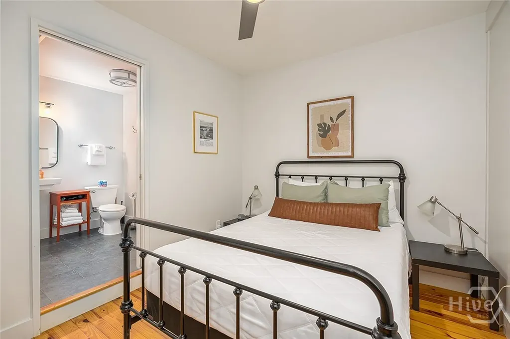310 W Broughton Street Savannah GA 31401