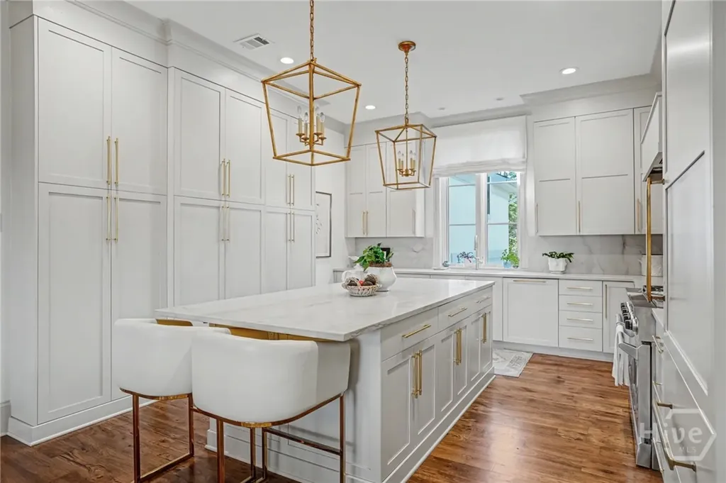 2 Sea Oats Lane Savannah GA 31411