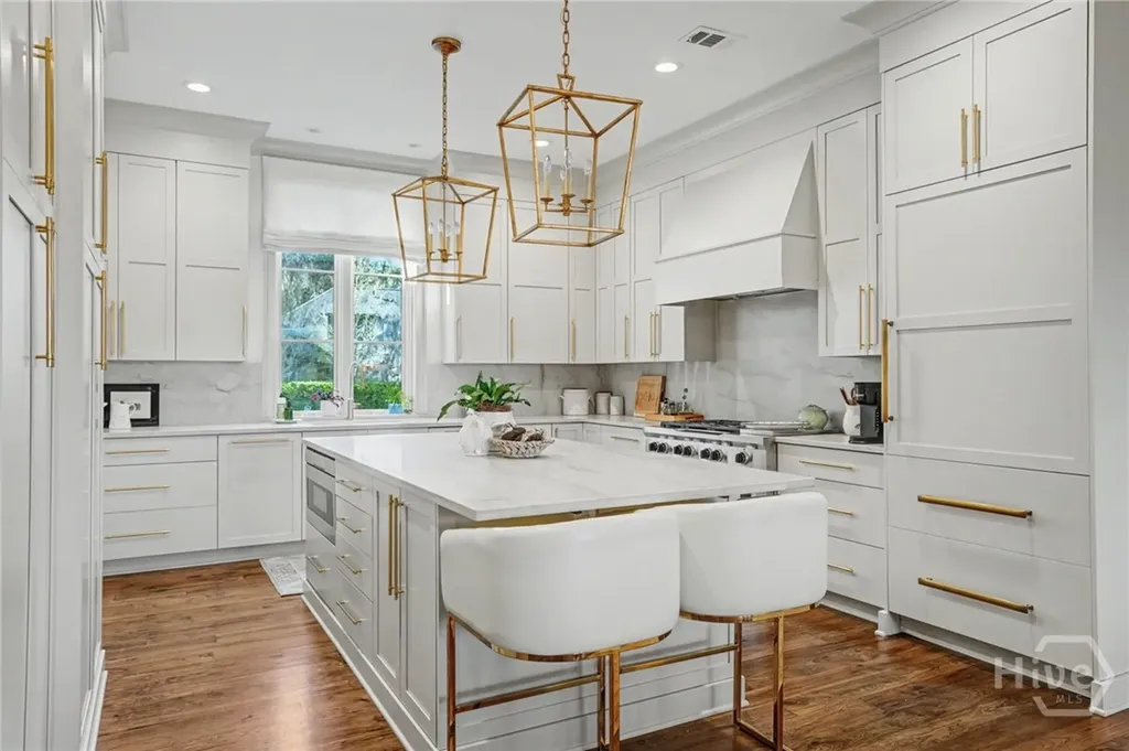 2 Sea Oats Lane Savannah GA 31411