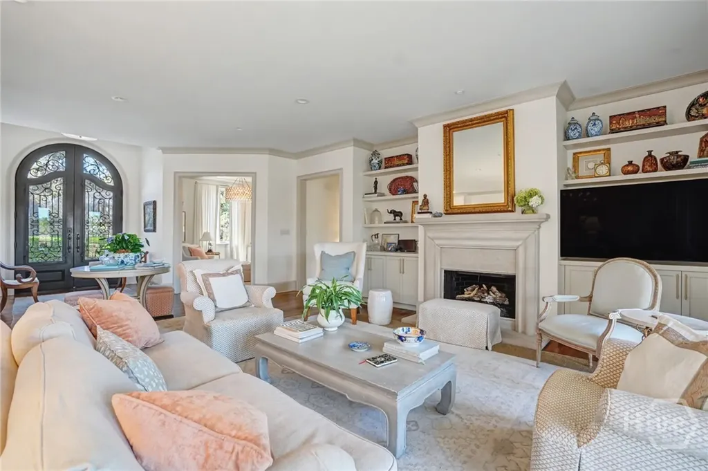 2 Sea Oats Lane Savannah GA 31411