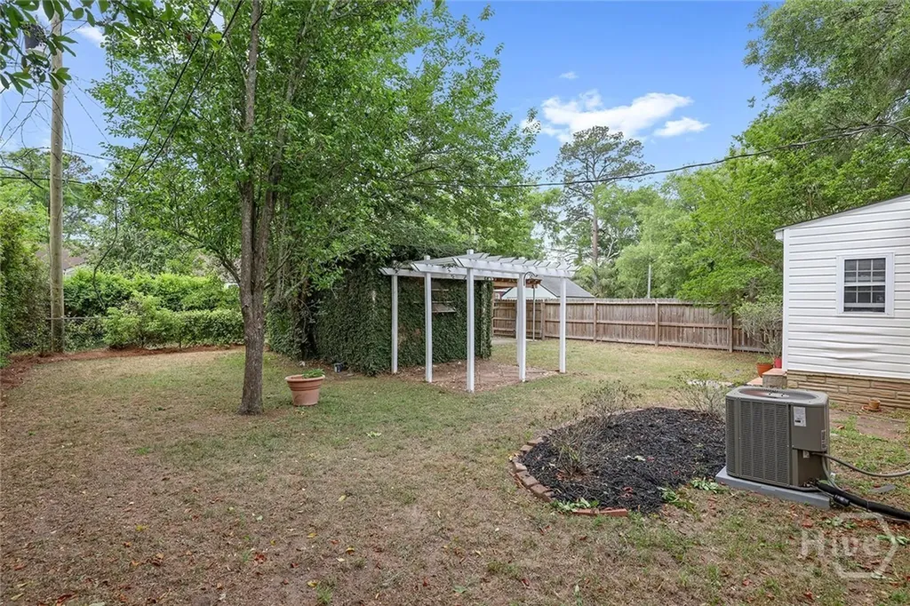 1501 E 48th Street Savannah GA 31404