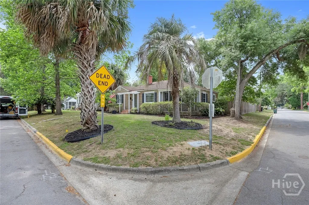 1501 E 48th Street Savannah GA 31404