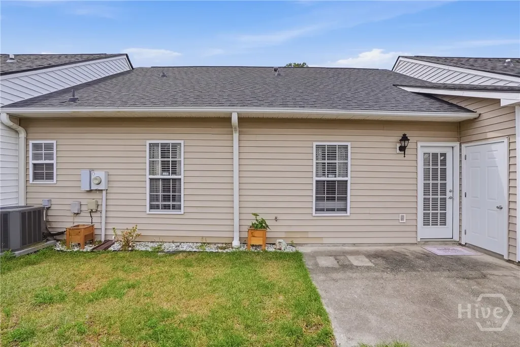 31 Kingslan Court Savannah GA 31419