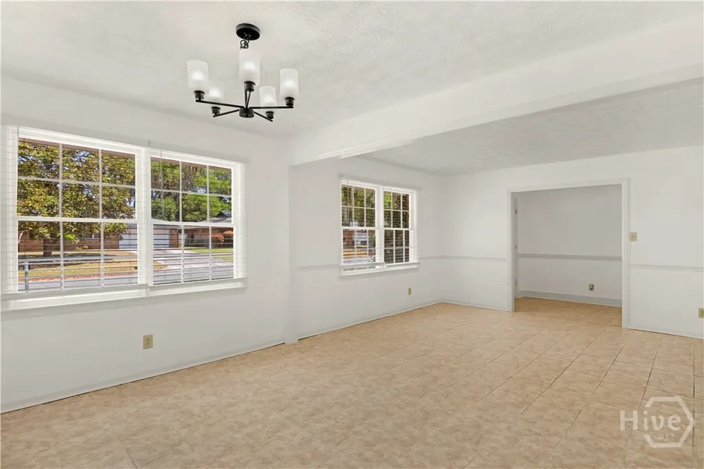 13 Barrington Circle Savannah GA 31419