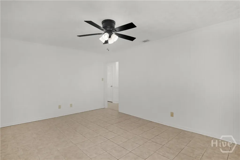 13 Barrington Circle Savannah GA 31419