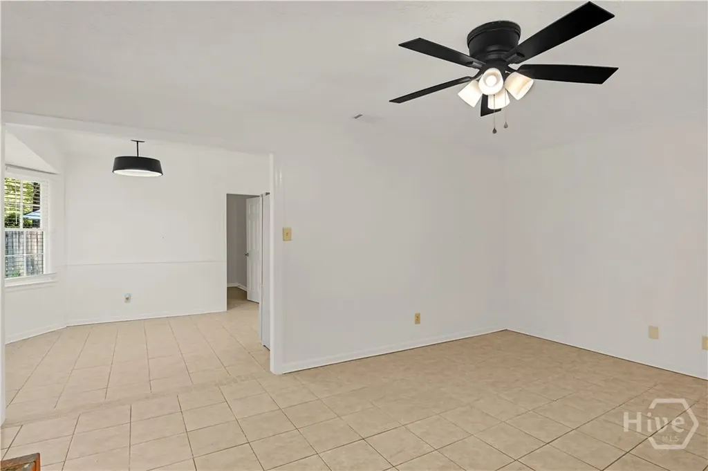 13 Barrington Circle Savannah GA 31419