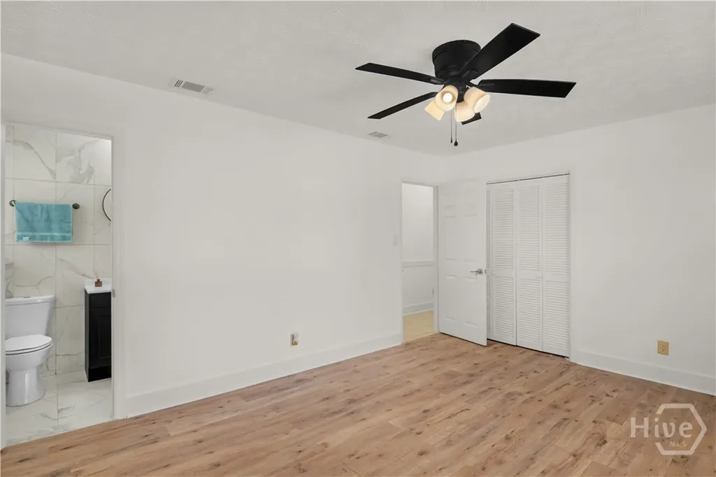 13 Barrington Circle Savannah GA 31419