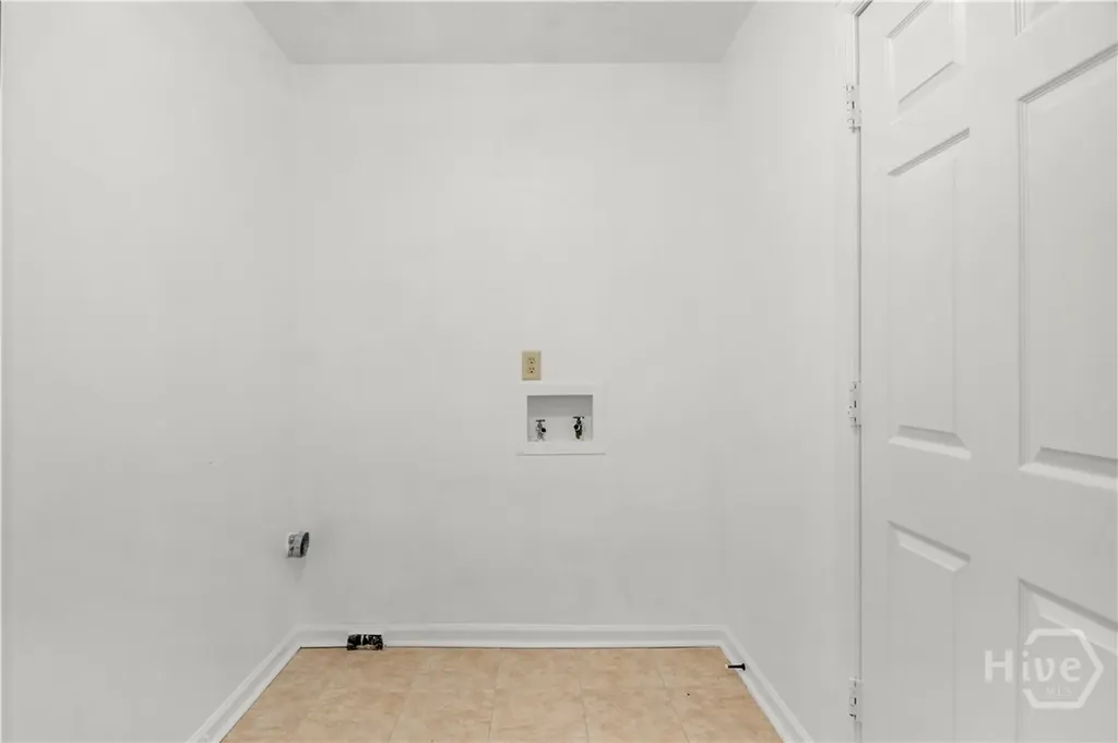 13 Barrington Circle Savannah GA 31419