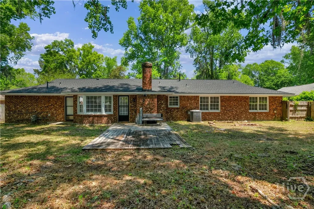 13 Barrington Circle Savannah GA 31419