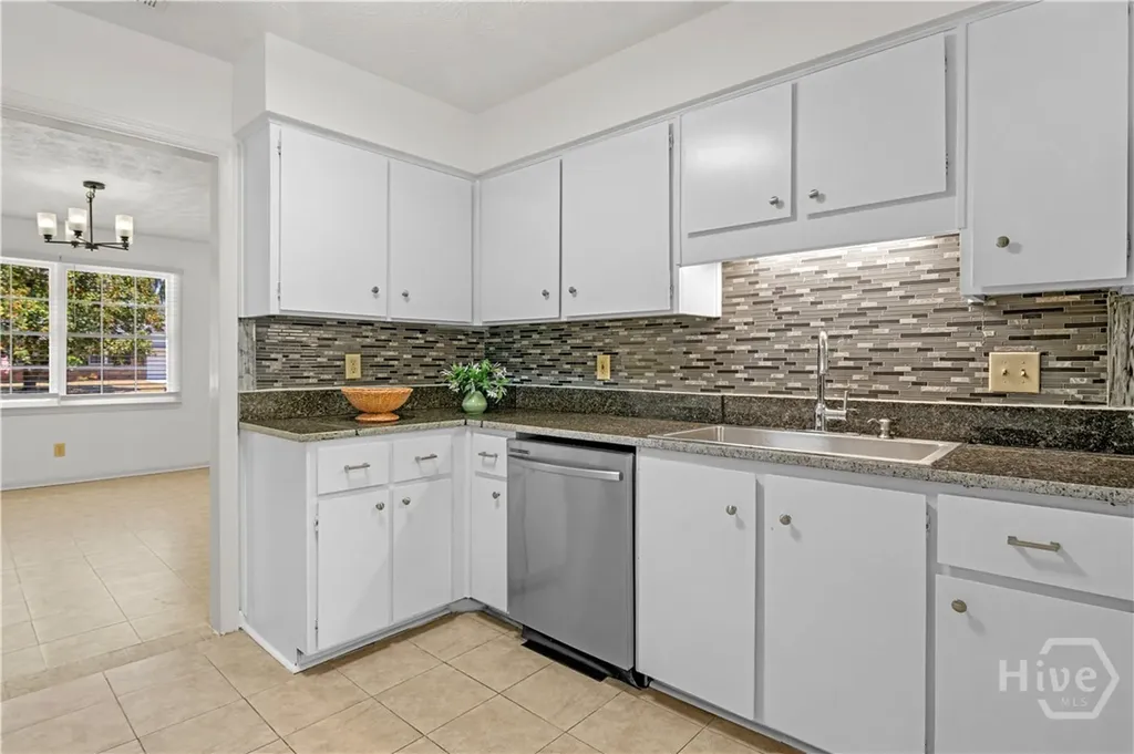 13 Barrington Circle Savannah GA 31419