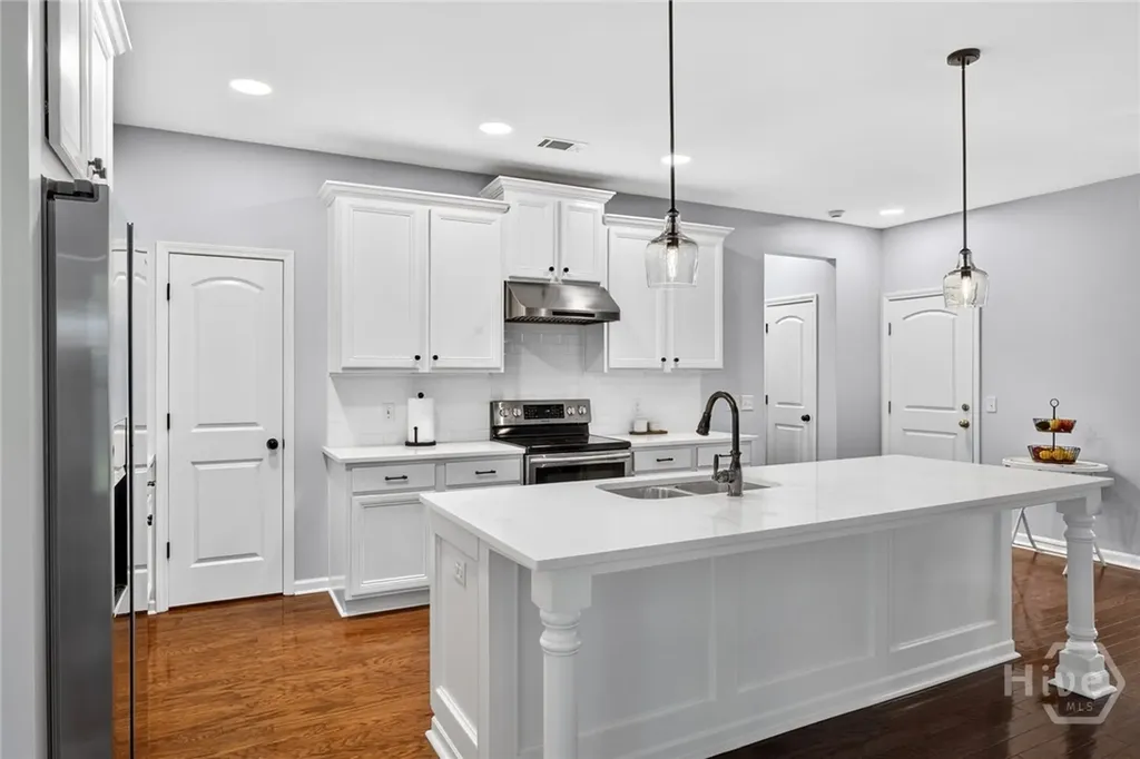 10 Glen Way Richmond Hill GA 31324