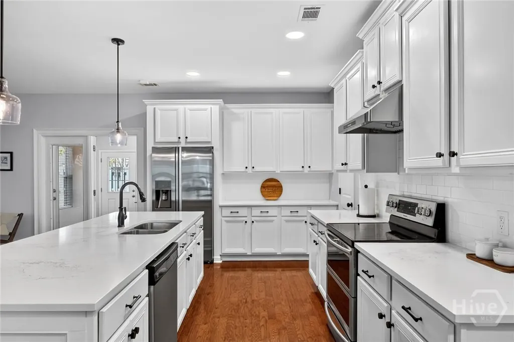 10 Glen Way Richmond Hill GA 31324