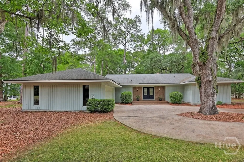 2 Abbott Lane Savannah GA 31411