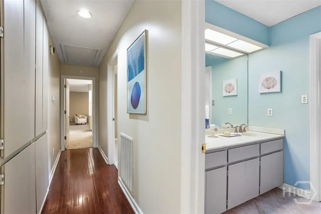 2 Abbott Lane Savannah GA 31411