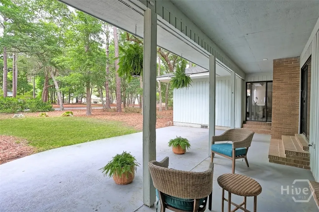 2 Abbott Lane Savannah GA 31411