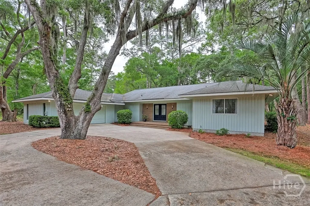 2 Abbott Lane Savannah GA 31411