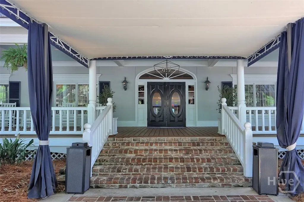 2 Abbott Lane Savannah GA 31411