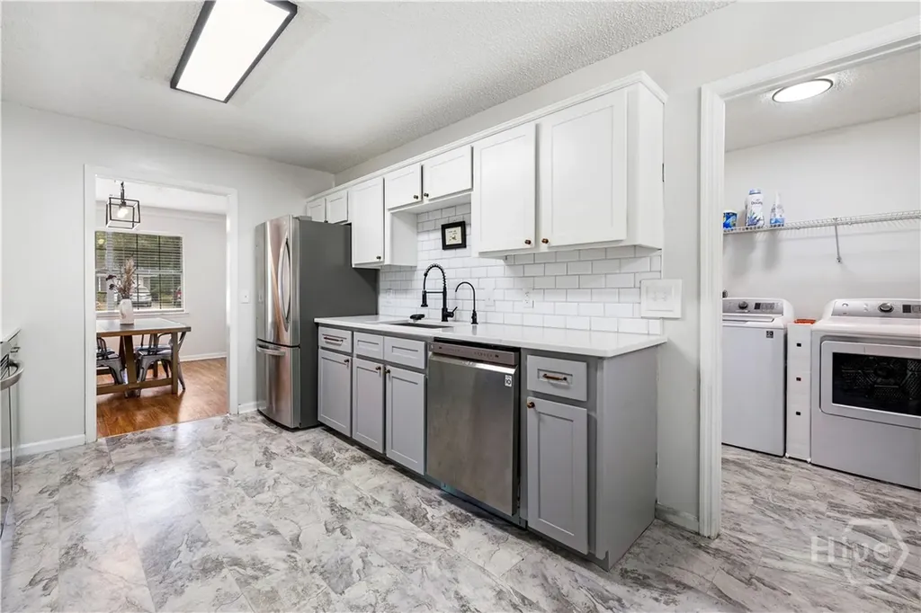 100 E Red Fox Court Midway GA 31320